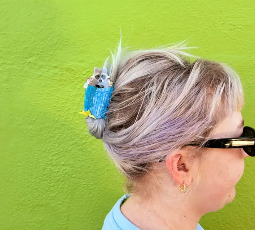 I need this Trash Panda Raccoon Hair Claw by The Peach Fuzz I need this Trash Panda Raccoon Hair Claw by The Peach Fuzz